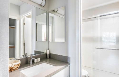 Sunnyvale 2BR w Gym Pool Courts nr Tech HQs SFO-372 - Foto 17