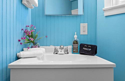 Cozy & Creative Top Unit in Lou's Arts District - Foto 53