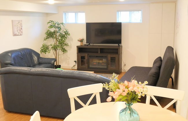 Richview Gardens Apartment - Photo 6