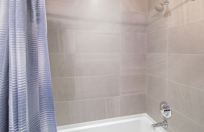 Bluebird Suites near Pentagon - Photo 67