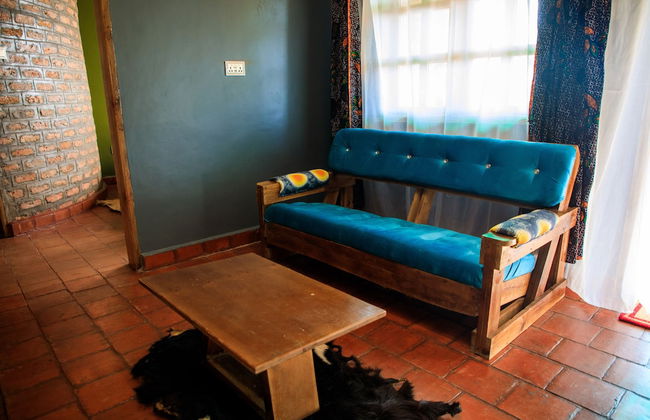 Apuuli Safaris & Cottages - Photo 5