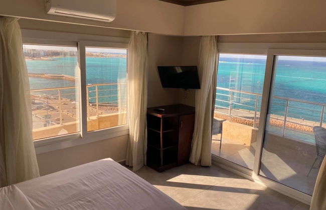 Luxury Apartment 3BR & Full Sea View - Photo 8