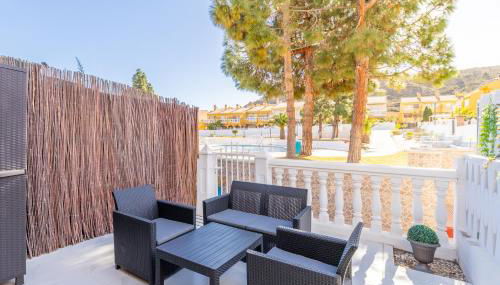 Sol y Sombra - Photo 2