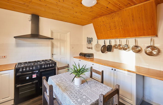 Host Stay Holyrood Lodge - Foto 4