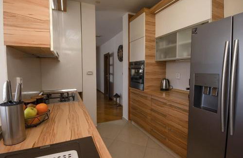 Whitestone Villa - Photo 24