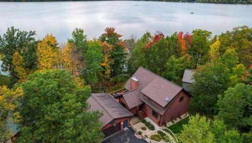 Lakefront Wisconsin Cabin with Boat Dock! - Foto 3