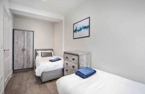 Newly Extended 3 Bed Family home Near Graves Park - Foto 32