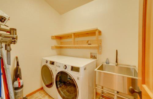 Inviting Manchester Home with Hot Tub Near Beach! - Foto 23