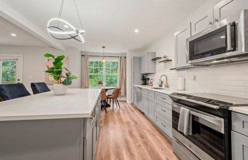 Ideal Family Stay Sleeps 20 in Bloomfield, CT - Foto 18