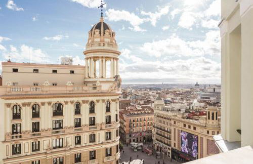 SmartRental Collection Gran Via Centric - Photo 4