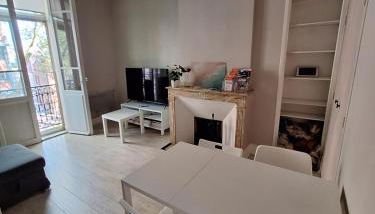 Appartement Pont des Catalans - Foto 1