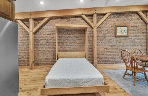 Moore on Main - Foto 38