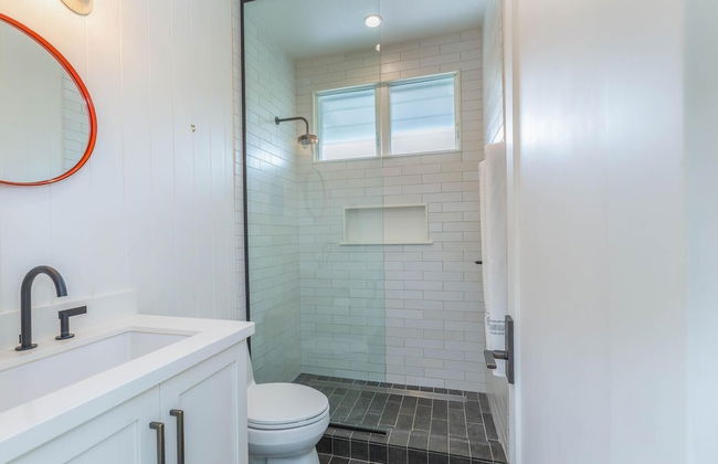 Hanalei Beach House 5 Bedroom Home by RedAwning - Photo 35