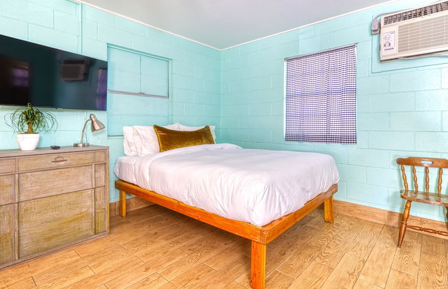 Frio River Cabins - Photo 10