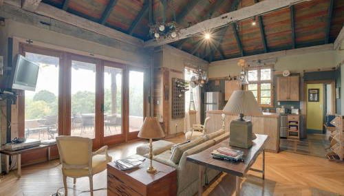 Views and Trails Horse Farm Home in Campobello! - Foto 2