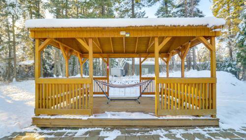 Columbia Falls Private Retreat Pool Table and Deck! - Foto 2
