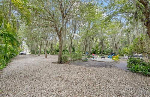 2 Homes • Hot Tubs x2 • Heated Pool • Fire Pit - Foto 46