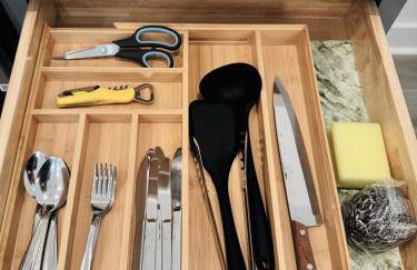 Colorful Dining Experience in Cozy Getaway - Foto 12