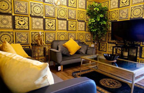 Ultra Deluxe Versace Apartment Near Sheffield FULL SKY TV - Foto 3