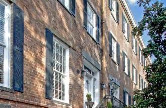 Newly Renovated 4 bed 3 bath and 2 Parking Spots - Foto 16