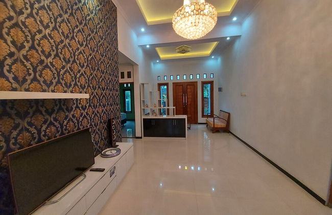 Tentrem Homestay by FH Stay - Foto 4