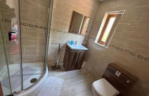 Lily Lodge-Tranquil-Hot Tub-Fishing-7m to beach - Foto 4