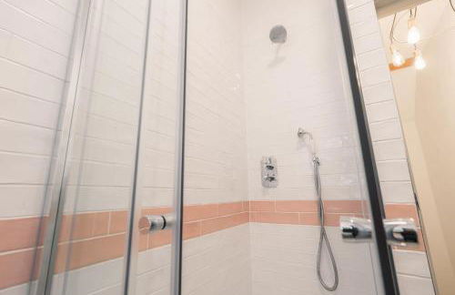 Mycock Cottage - Photo 23