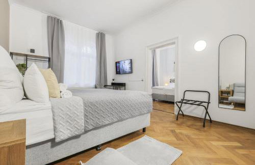 cruwzo I Modern Centrally Located Apartment with Parking Modern Centrally Located Apartment with Parking - Photo 56