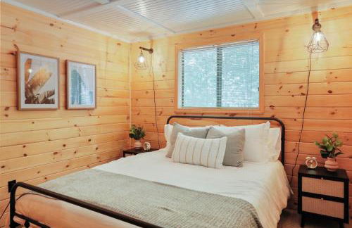 Dog-Friendly A-Frame with Hot Tub and Firepit - Foto 19