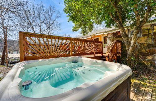 Rockaway Beach Home w/ Attached Dock Slip Included - Photo 2