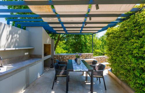 Luxury Jerini Barn - Photo 45