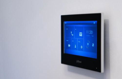 Lux Style Homes -1 BED APARTMENT close to City Centre - Free WIFI - Free Parking - Smart TV - Full Kitchen - Self Check In - Foto 8