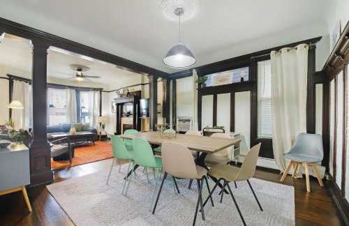 The Vic 3-BR Quick NYC Access & Parking - Foto 6