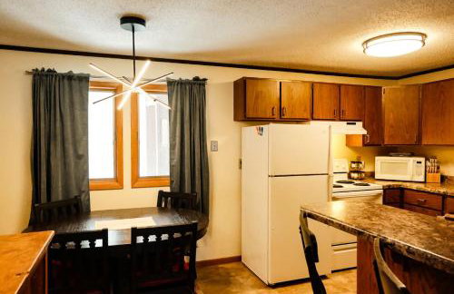 Premium Slope-Side Escape I Alpen Villas at Powderhorn Mountain - Foto 14