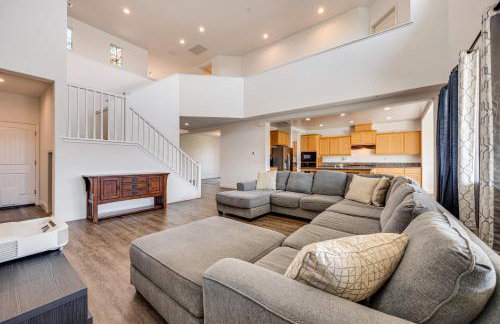 1 Mi to Golf! Spacious and Modern Home in Dinuba - Foto 4