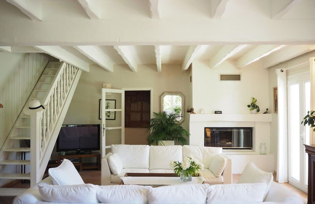 Holiday Home in Villes-sur-auzon With Pool - Foto 9