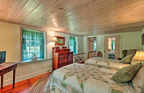 Pool and Courtyard Timeless Home in Lansdale - Foto 28