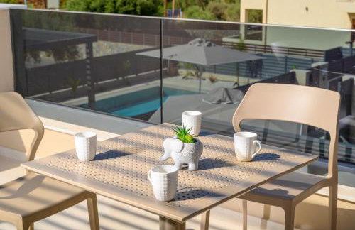 Petrus Luxury Villas in Old Hersonissos - 3 Bedrooms & 3 Bathrooms - Foto 41