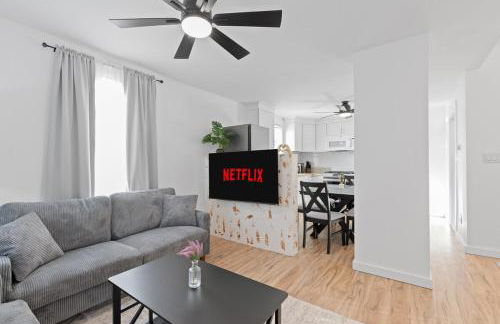 New home, 17 min to NYC, 5 min to MetLife Stadium - Foto 1