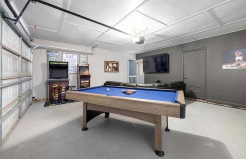 Ultimate Getaway with Pool and Games - Foto 38