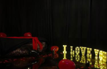 Suite mit Whirlpool, Sauna, Pole Dance und mehr - Foto 20