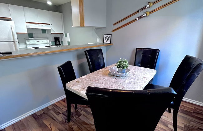 Canadian Rockies Chalets - Foto 49