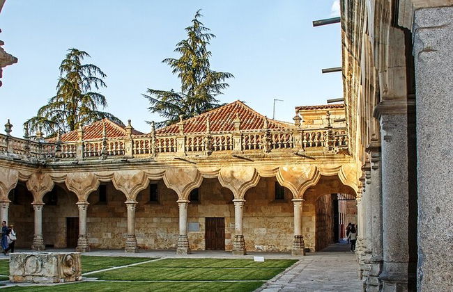 Tour privato a piedi della città vecchia di Salamanca - Foto 2