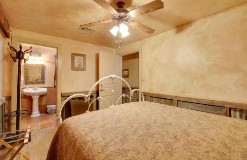 Rural Texas Villa with Hot Tub - Horses Welcome! - Foto 35