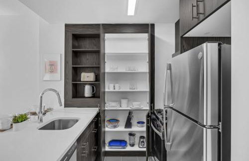 FiDi 1 BR w Work Setup by Anyplace - 11687 - Foto 9