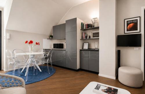 ComeCasa Attic 3 min walk from Duomo - Foto 25