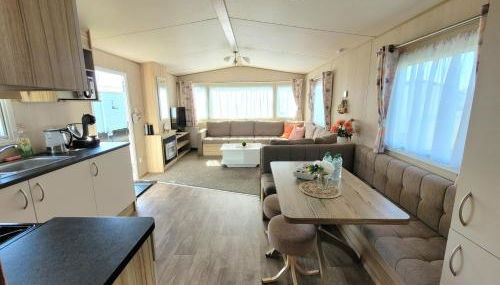 St Osyth- Sleeps8-freeparking-wifi-holidaypark - Foto 5