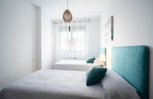 EMIR 5B Terraza Piscina y Parking incluido - Foto 28