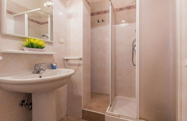 Daniela 4 100m From Sea - Foto 11