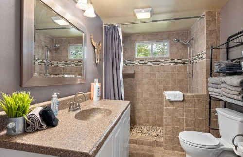 Spacious Home Hot Tub 2 Living Rooms Pets OK - Foto 27